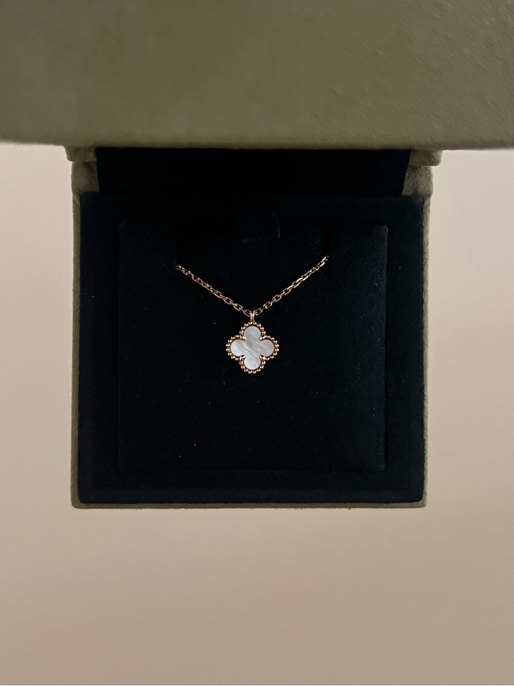 Van Cleef & Arpels Sweet Alhambra Pendant Necklace Mother of Pearl Yellow Gold